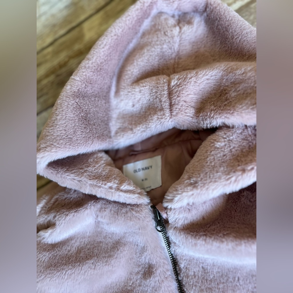 💕✨Girls Furry Jacket✨💕 - Picture 2 of 8